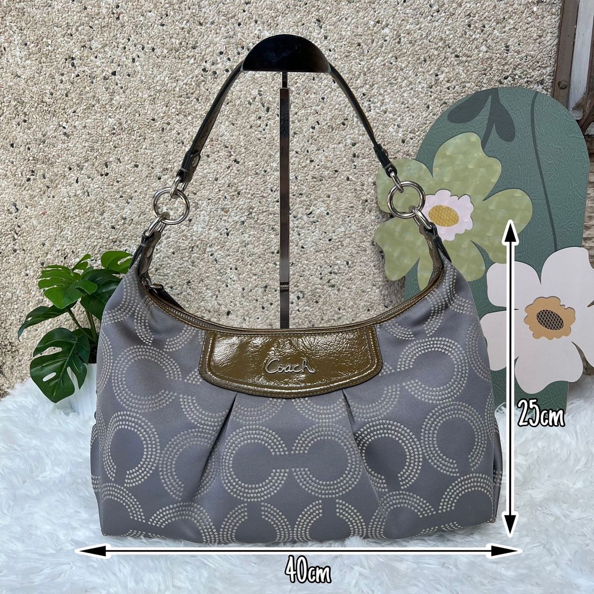 Coach Borse da donna: Wunderschöne Coach Handtasche, Grau - Top Zustand! – Nuovo (secondo la descrizione) da Eggenwil venduto da CNSRVINTAGE 5