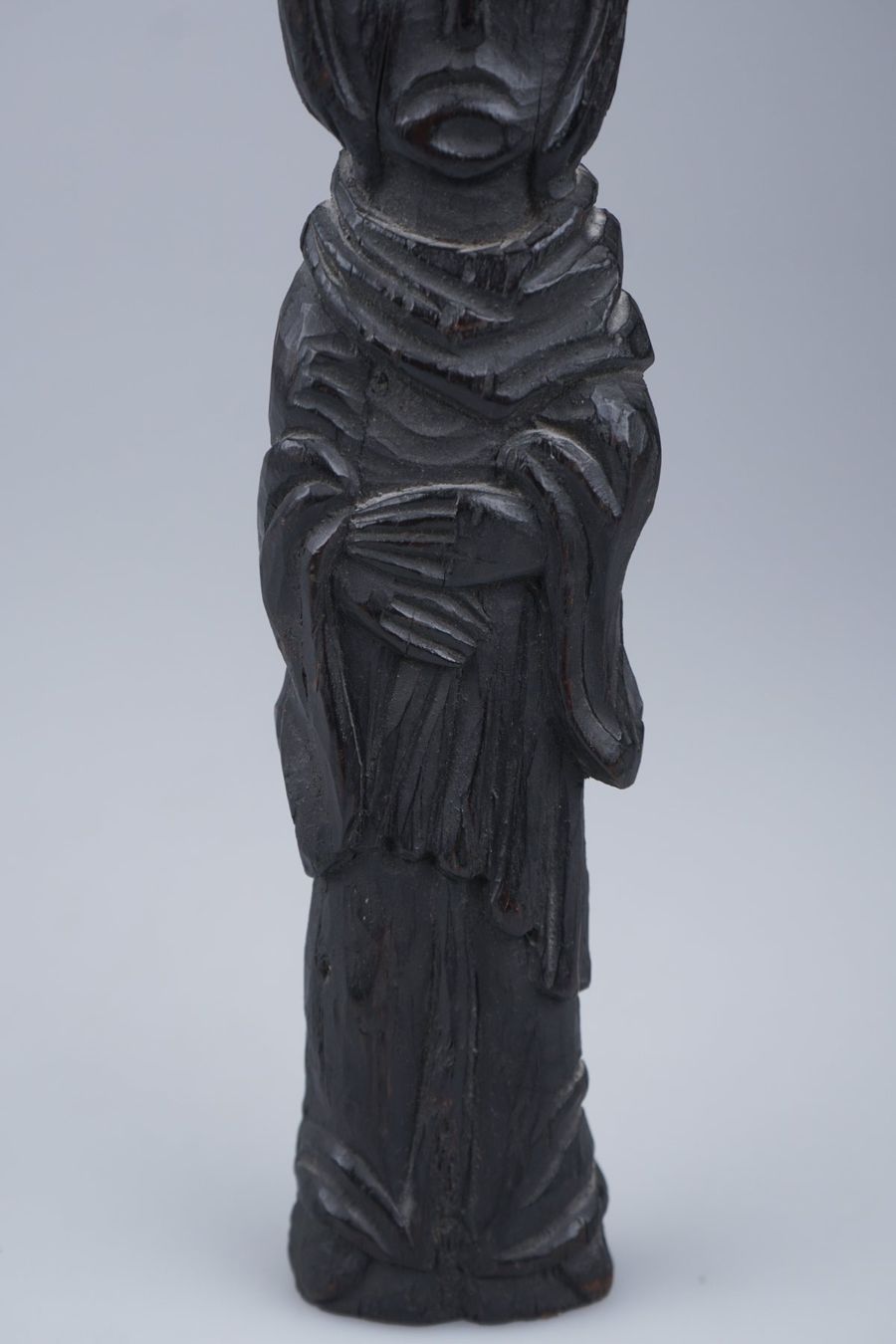 Skulpturen & Statuen: Handgeschnitzte, dunkle Holzfigur. – Gebraucht aus Volketswil von brockipfannenstil 2
