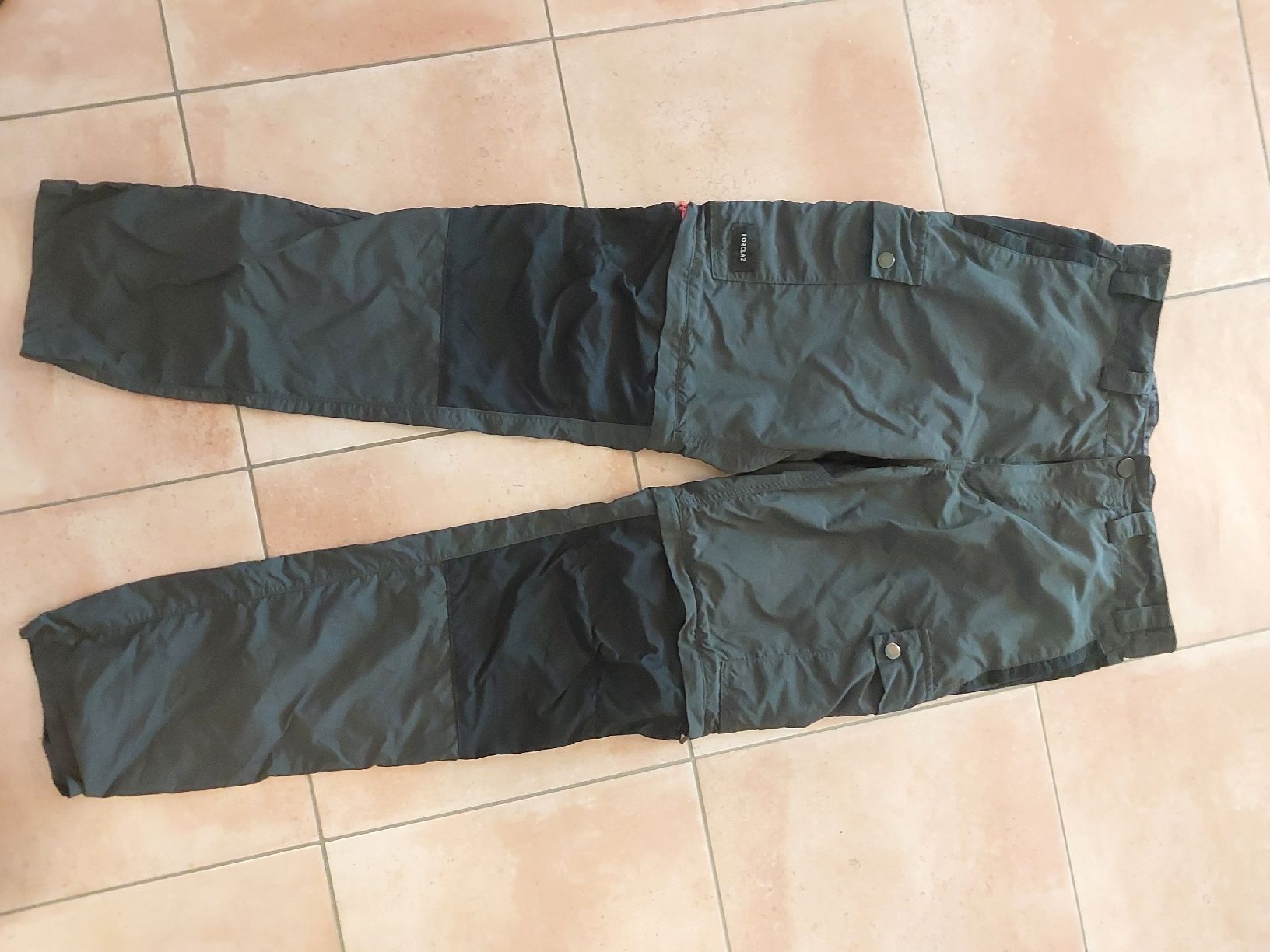 Decathlon Pantalons: Zip-Off Wanderhose Forclaz – Neuf (Voir description) à Schachen LU par sim_ptm9 1