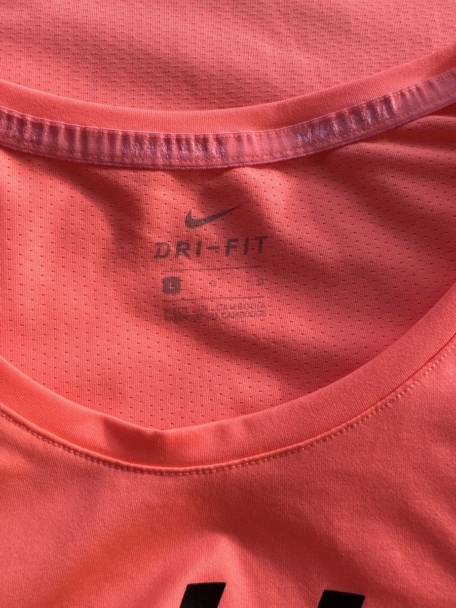 Nike T-shirt: Nike T-Shirt Gr. L  – Usato da St. Gallen venduto da mai_gd7k 2
