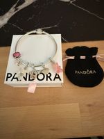 Pandora bracelet avec 6 charms 