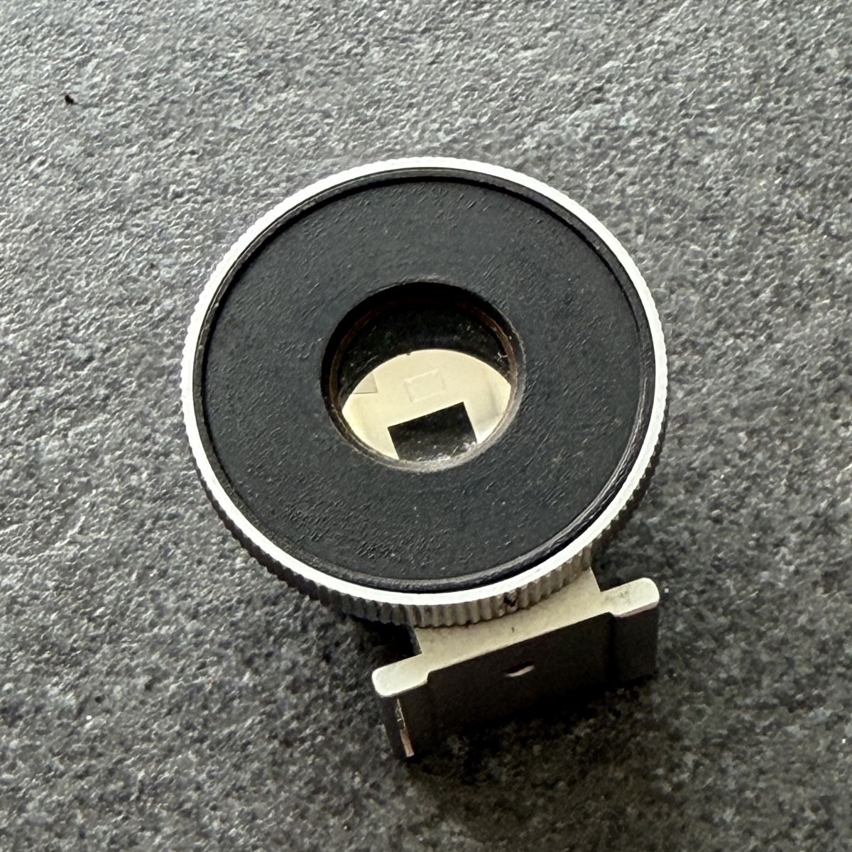 Leitz Foto-Adapter: Leitz Leica Sucher 135mm – Gebraucht aus Gossau ZH von Robroy66 1