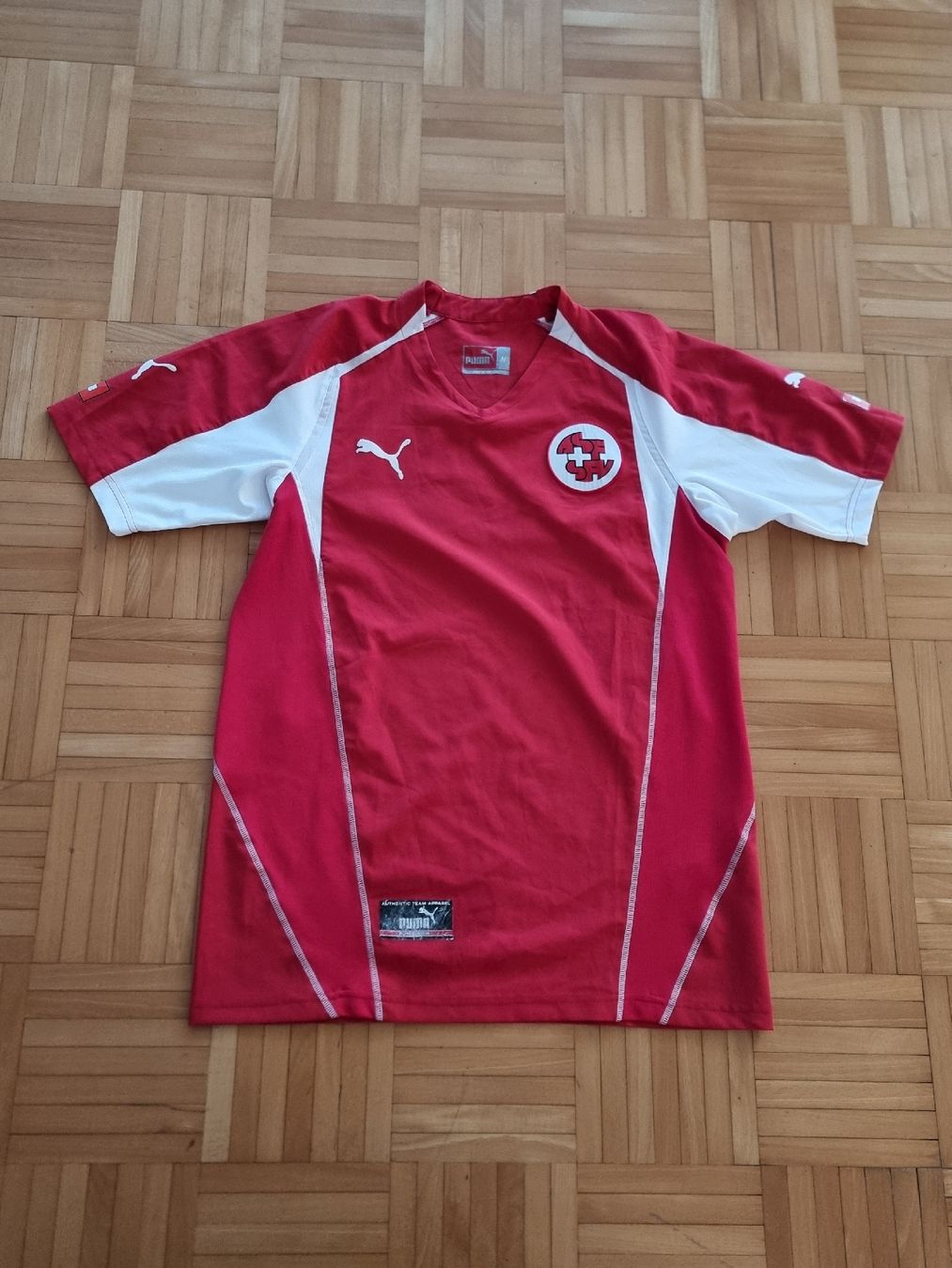 Schweizer Nati Canottiere & Pantaloni: Marco Streller / Schweiz EM 2004 Heimtrikot – Usato da Suhr venduto da SariLacivert1907