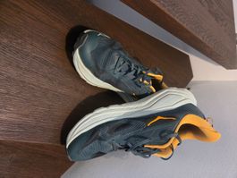 Hoka Challenger 8