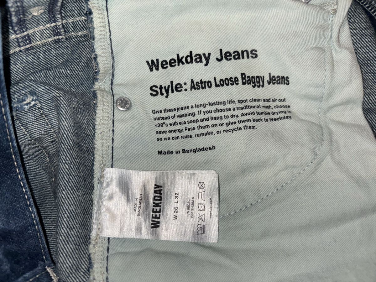 Weekday Jeans: Weekday Astro Jeans – D'occasion à Hombrechtikon par nvm_qd56 2