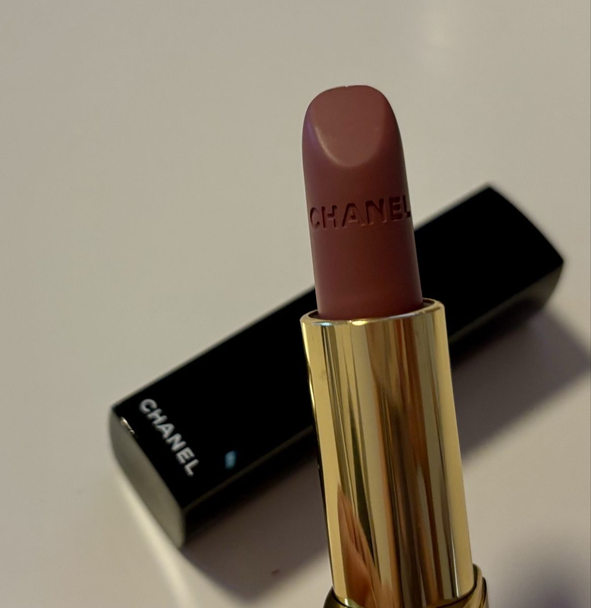 Chanel Make-up: Chanel Rouge Allure Velvet 77 Affranchie  – Neu (gemäss Beschreibung) aus Baden von Tiffany6878 6
