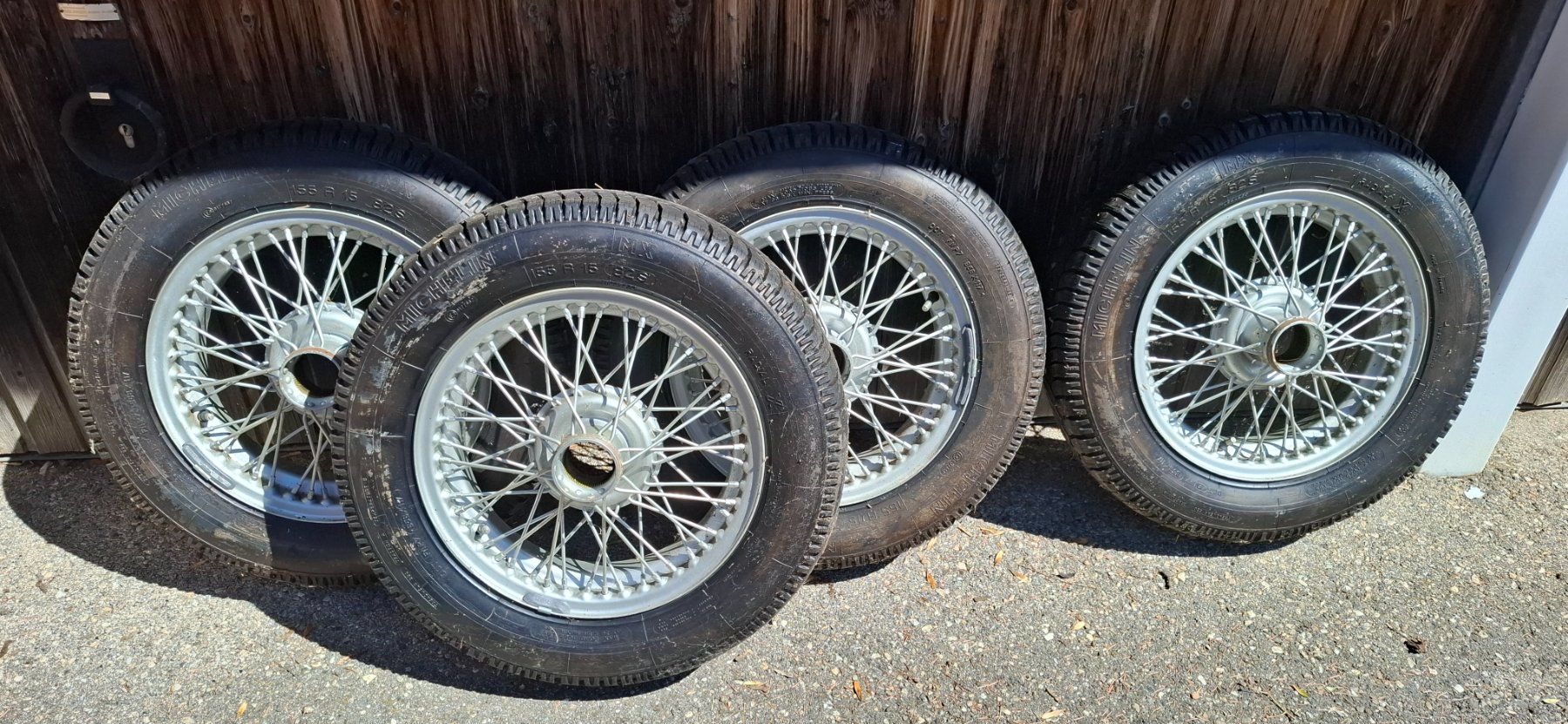 MG Pneus & Roues: roues MG A – D'occasion à Champagne par Lamar0