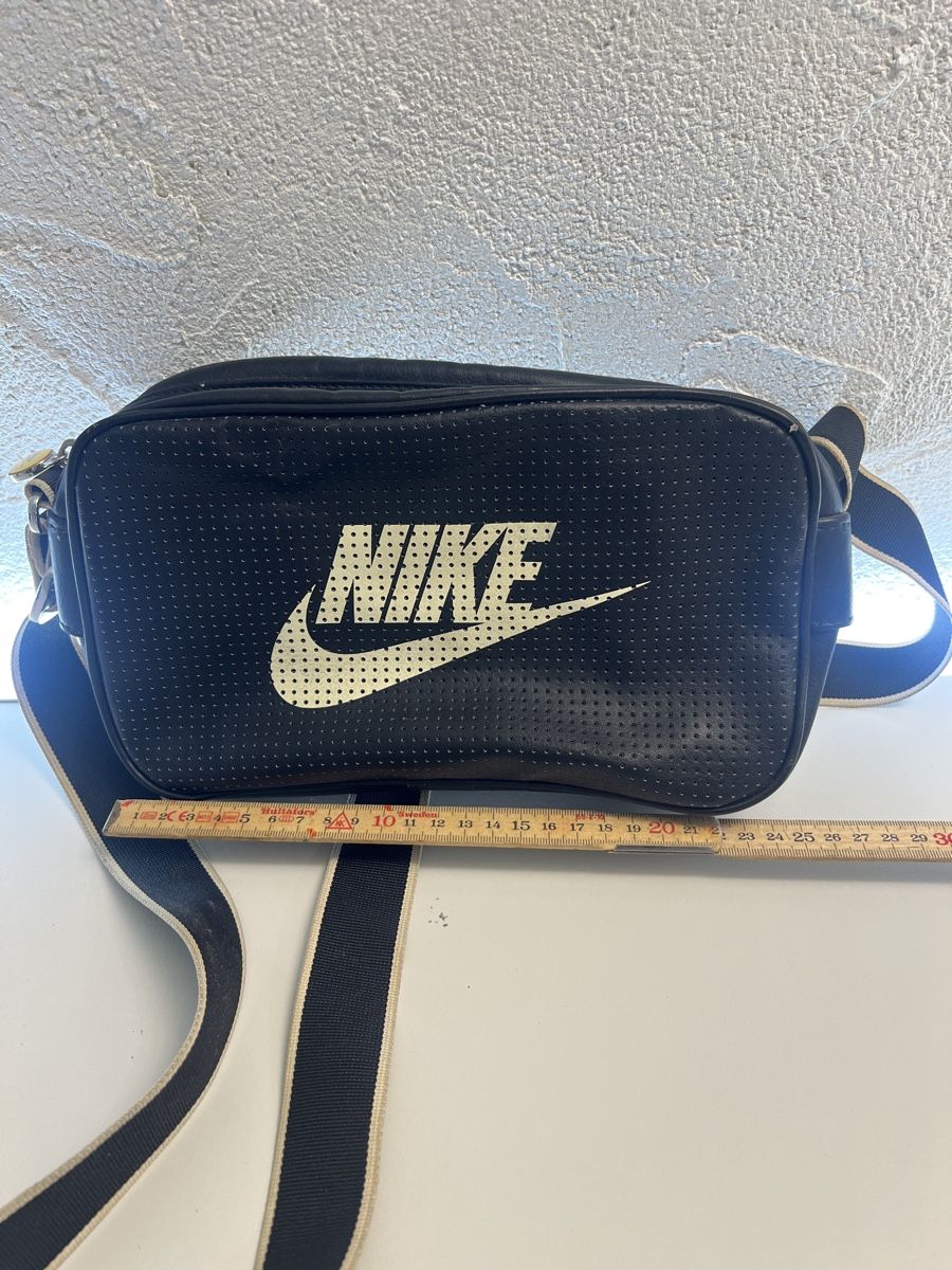 Nike Taschen: Nike Tasche schwarz -gebraucht – Gebraucht aus Rotkreuz von Migu2012 1