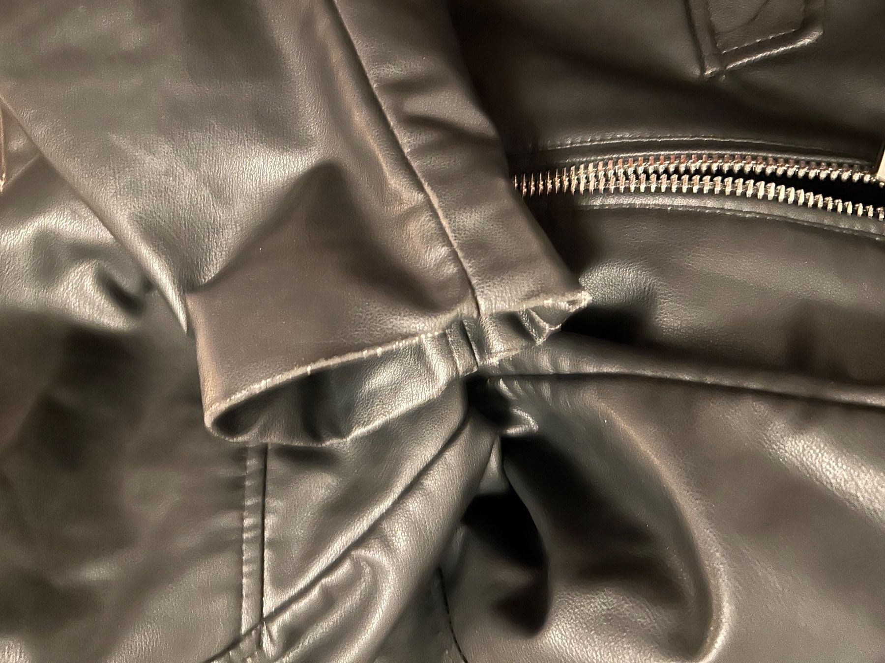 Zara Giacche: Giacca ecopelle Zara modello over – Usato da Rancate venduto da Birbine 7