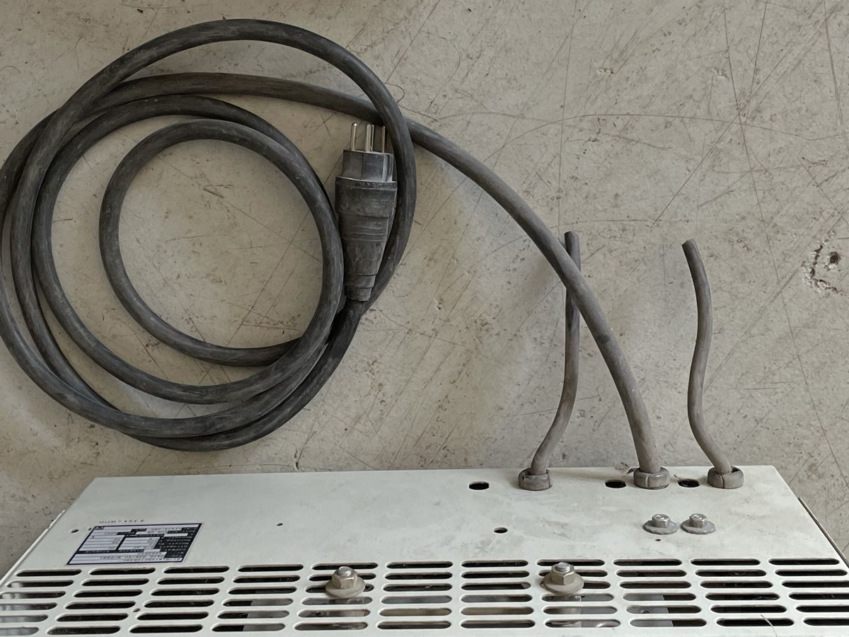 Caricabatterie: Ladegerät für Elektrostapler 36V/50A – Usato da Rain venduto da Allrounder-GmbH 3
