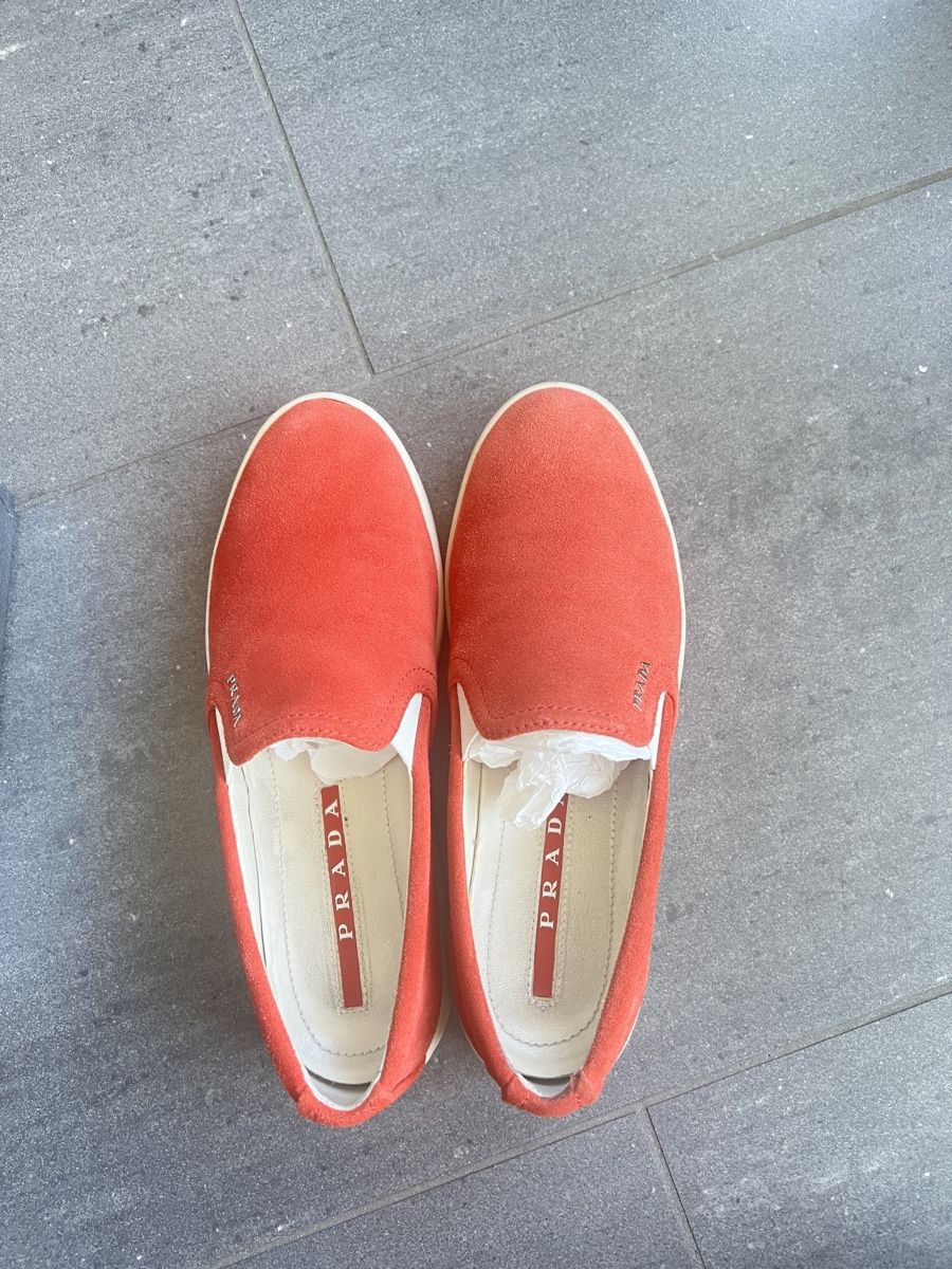 Prada Scarpe da donna: Prada Loafer Suede Red Schuhe , Leder – Usato da Hünenberg venduto da Tina030420 3