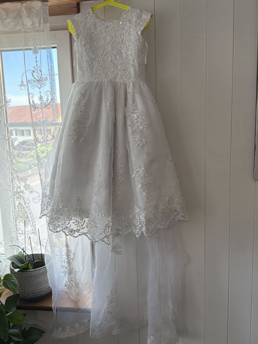 Vestiti & Gonne: Robe de Princesse 4-5 ans – Usato da Hittnau venduto da Pat_yl7f 1