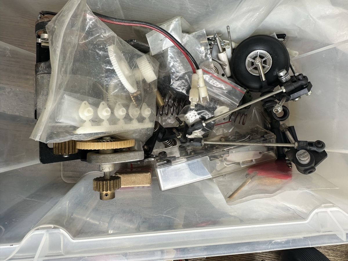 RC Kits de montage: Bau teile  fuer hoby auto – D'occasion à Nürensdorf par maqopaqo 7