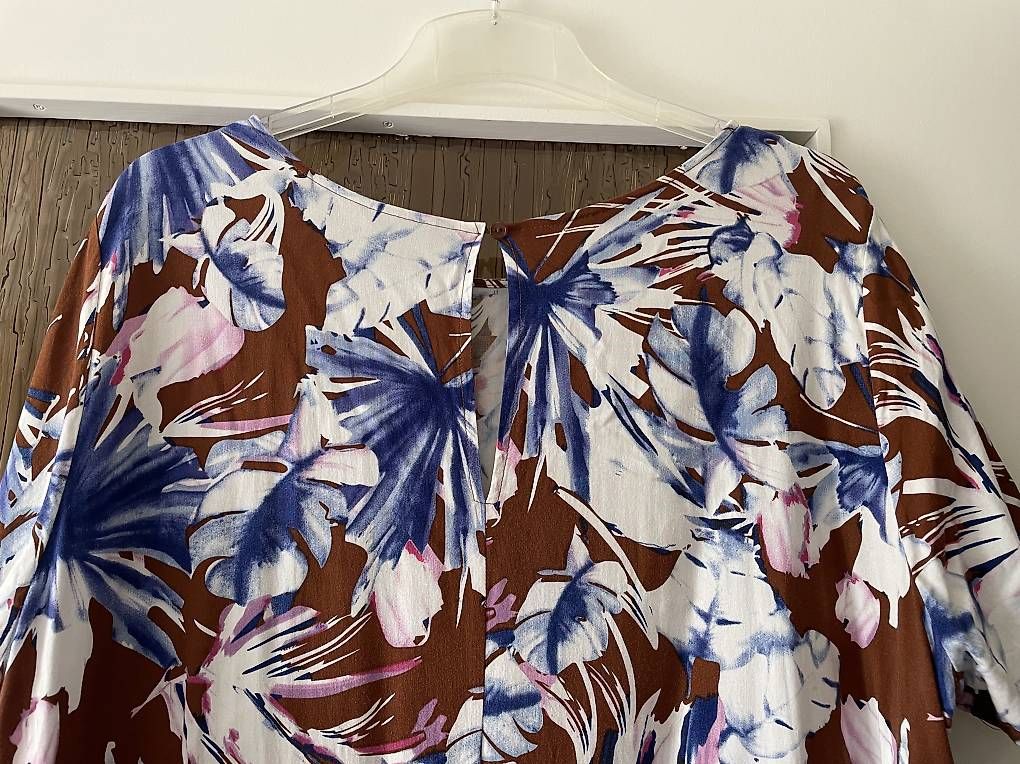 Vestiti: Kleid mit Blumenmuster Grösse 48/50 – Usato da Pratteln venduto da vasare3 1