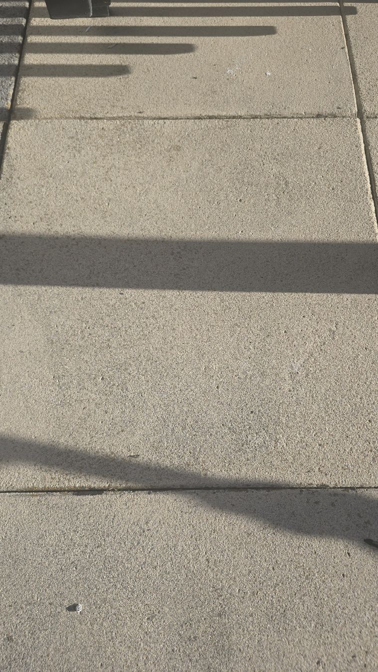 Rivestimenti per pavimenti: Gartenplatte 50x50cm ca. 50 + 20m2 – Usato da Neuenegg venduto da Schwab82 1