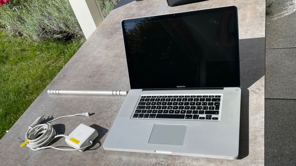 MacBook Pro (17 Zoll, Anfang 2009) | Kaufen auf Ricardo