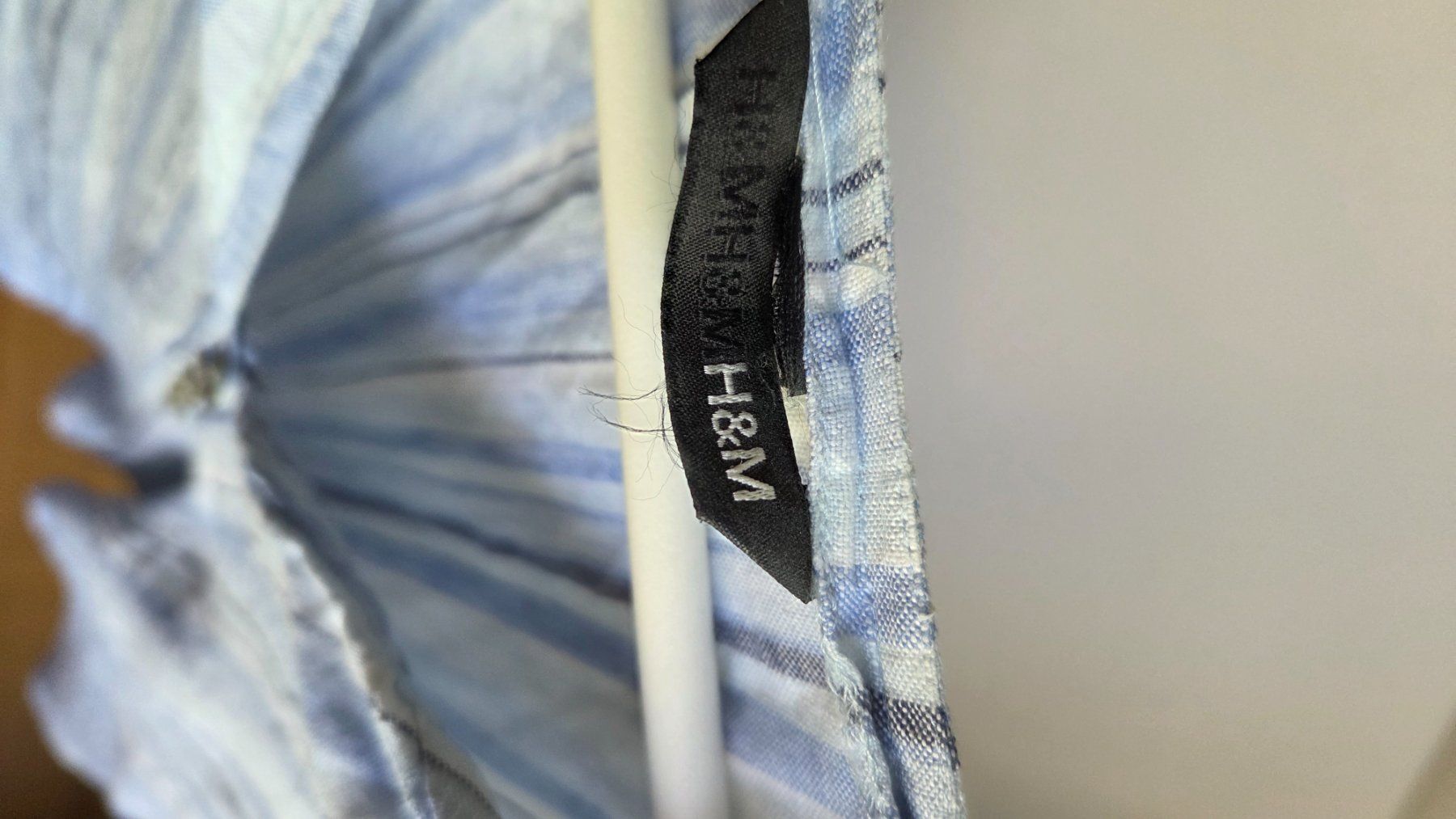H&M Blusen: Leinen Bluse blau gestreift – Gebraucht aus Fislisbach von Maieriisli25 5