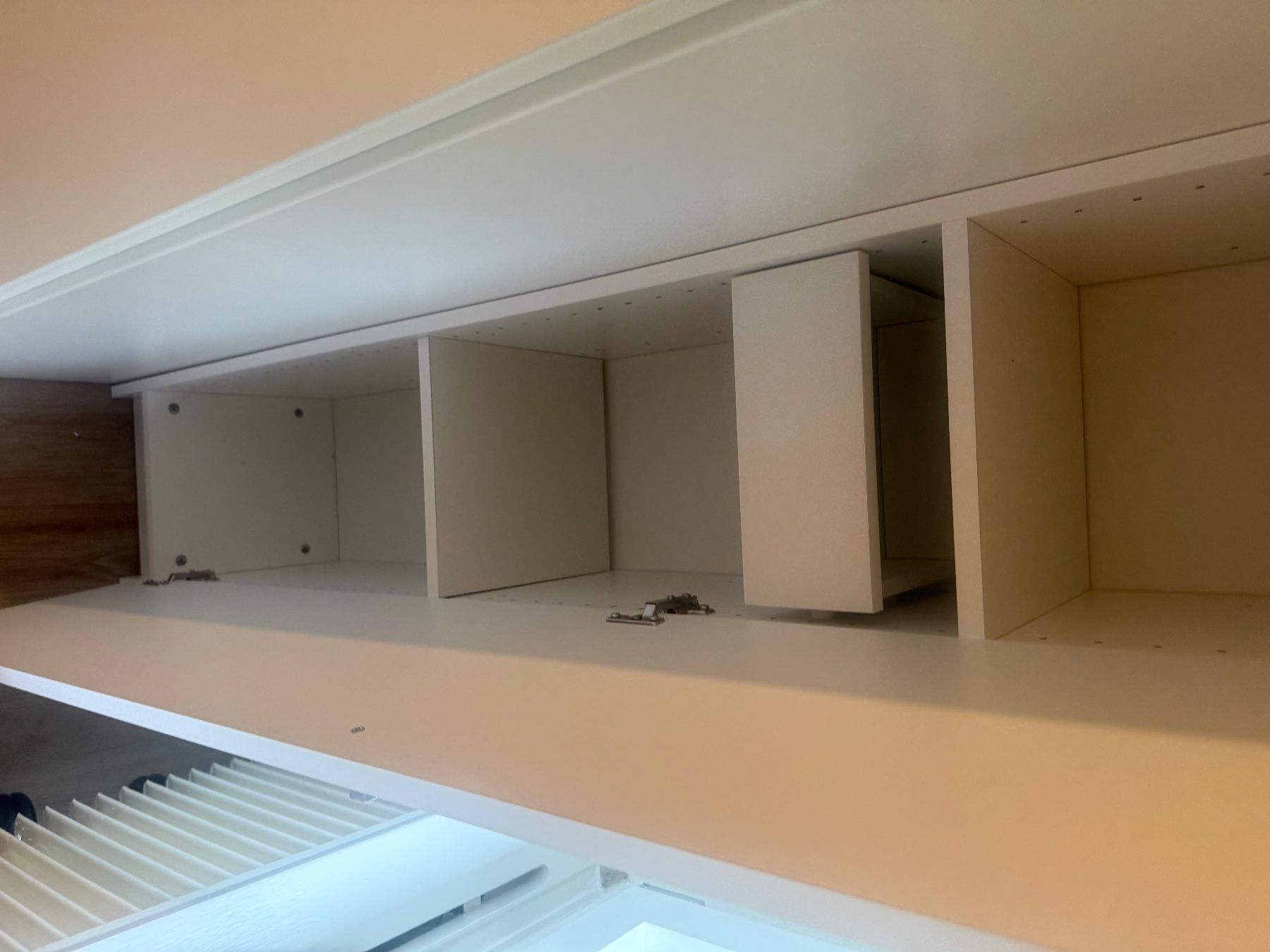 Pfister Schränke: White Bathroom Cabinet - 2 piece – Gebraucht aus Adliswil von Sale12 5