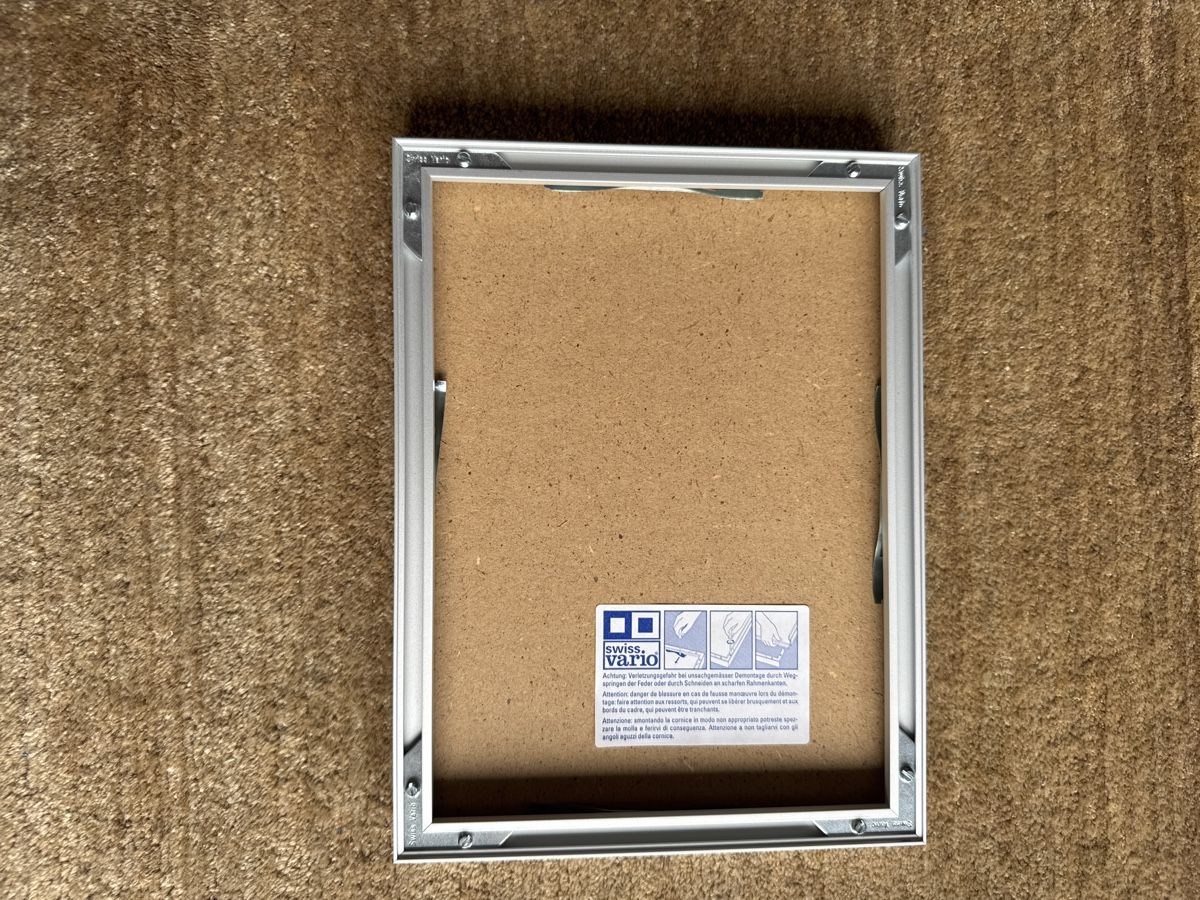 Interio Cornici: Wechselrahmen Alu 18 x 24 cm – Nuovo (secondo la descrizione) da Aarau venduto da Anini 1