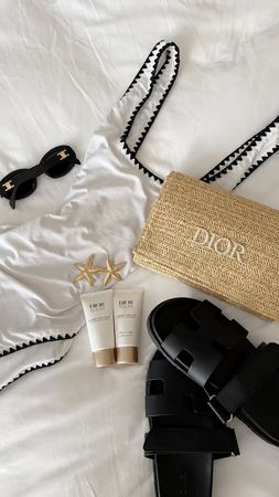 ✨ Dior Solar Summer Clutch – Limited Edition ✨
