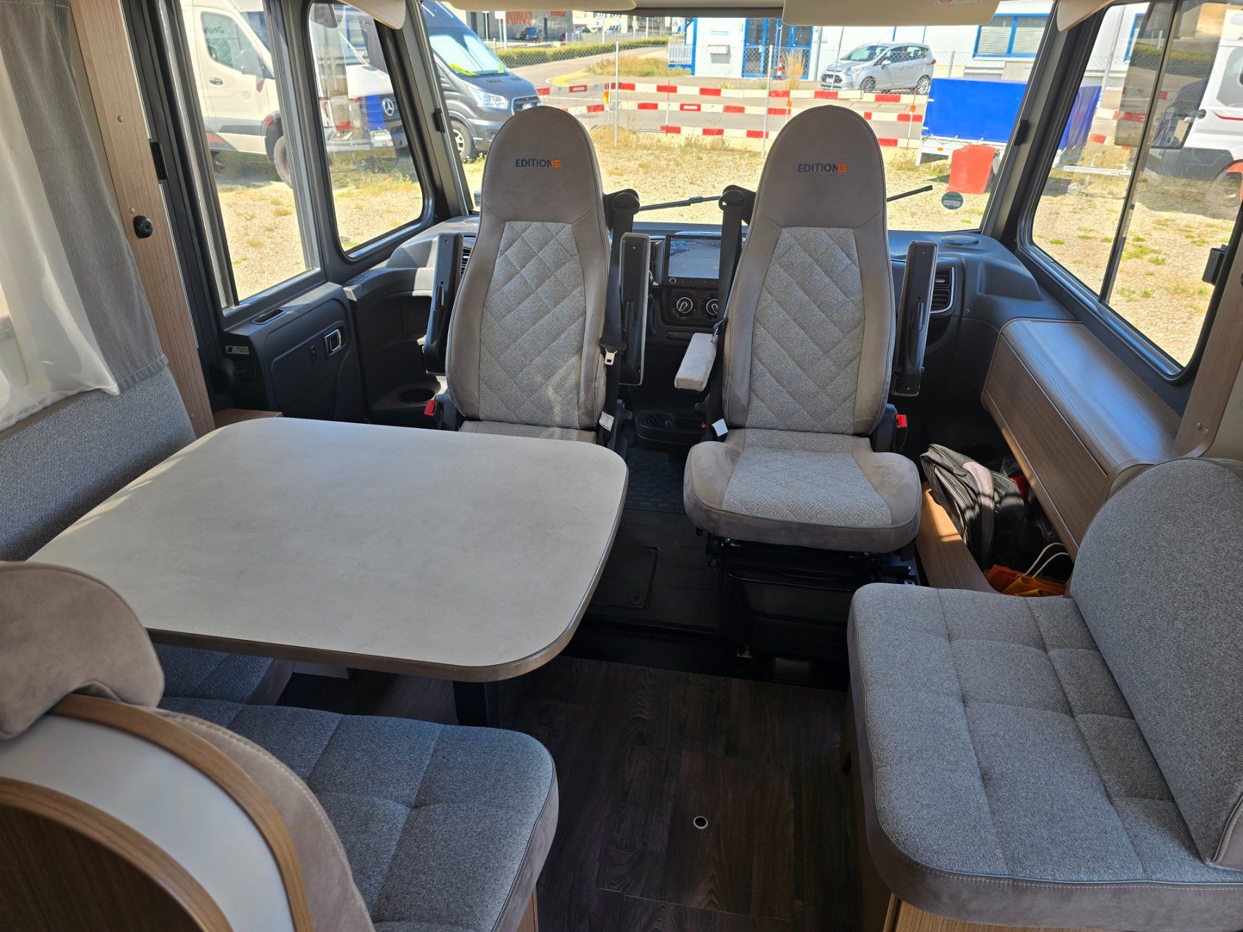 Carado Veicoli da campeggio: Intergriertes Wohnmobil Carada i449 – Usato da Eglisau venduto da Aloisp41 3