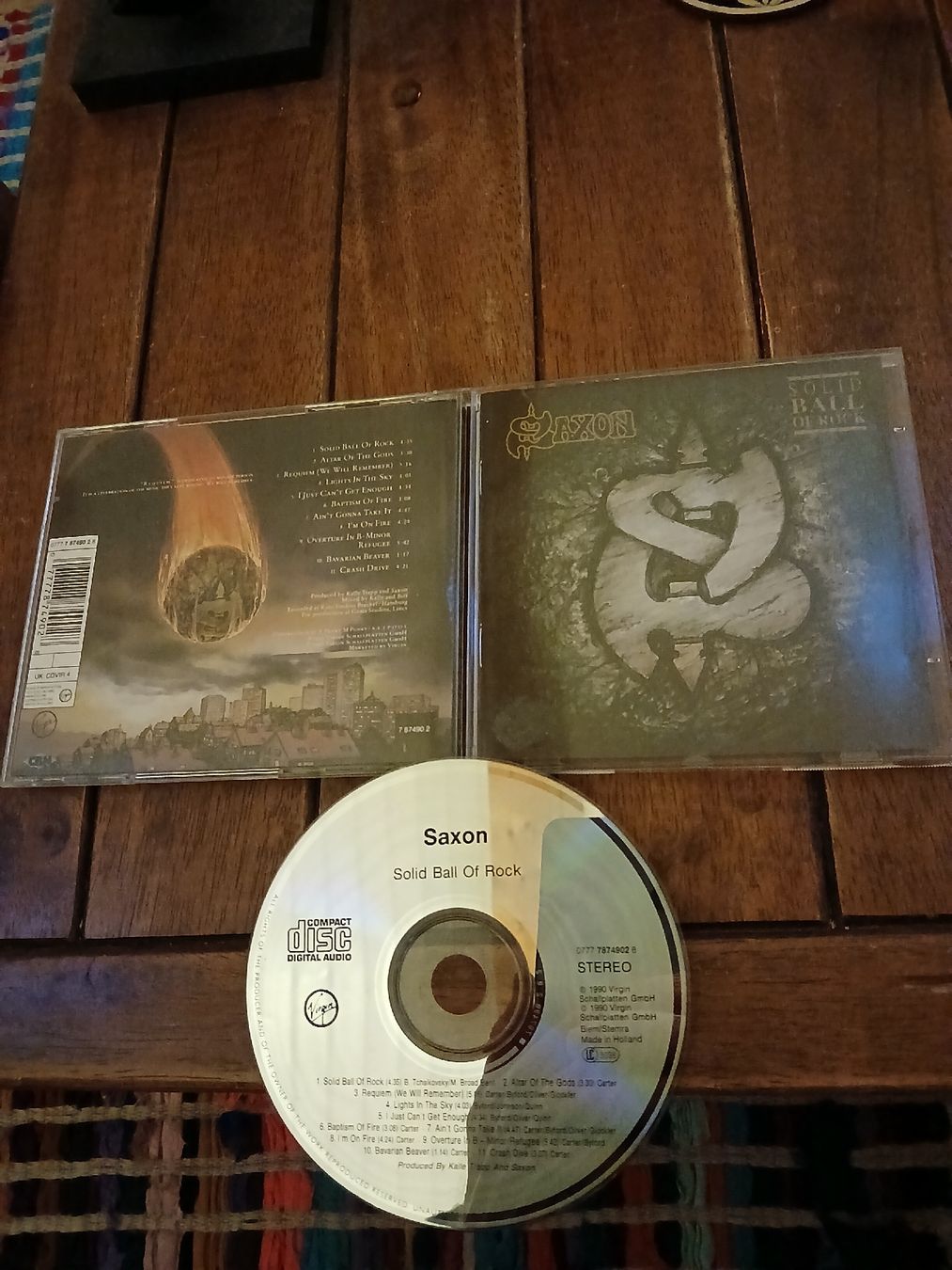 CD: saxon- solid... – Usato da St-Cergue venduto da VeganWarrior