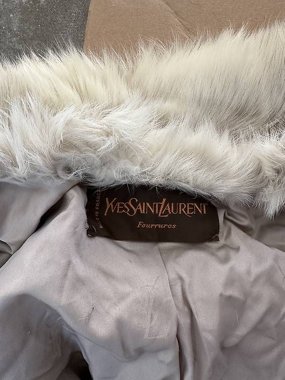 Giacche: Lot de fourrure vintage YSL – Usato da Suen (St-Martin) venduto da kim_5vjt 9