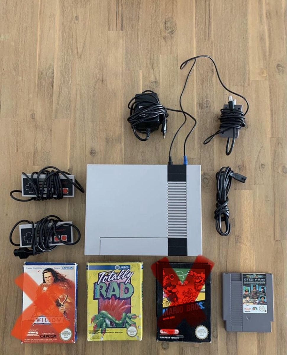 Nintendo Console: Nintendo 1985 – Usato da Widnau venduto da WidnauSG_9443