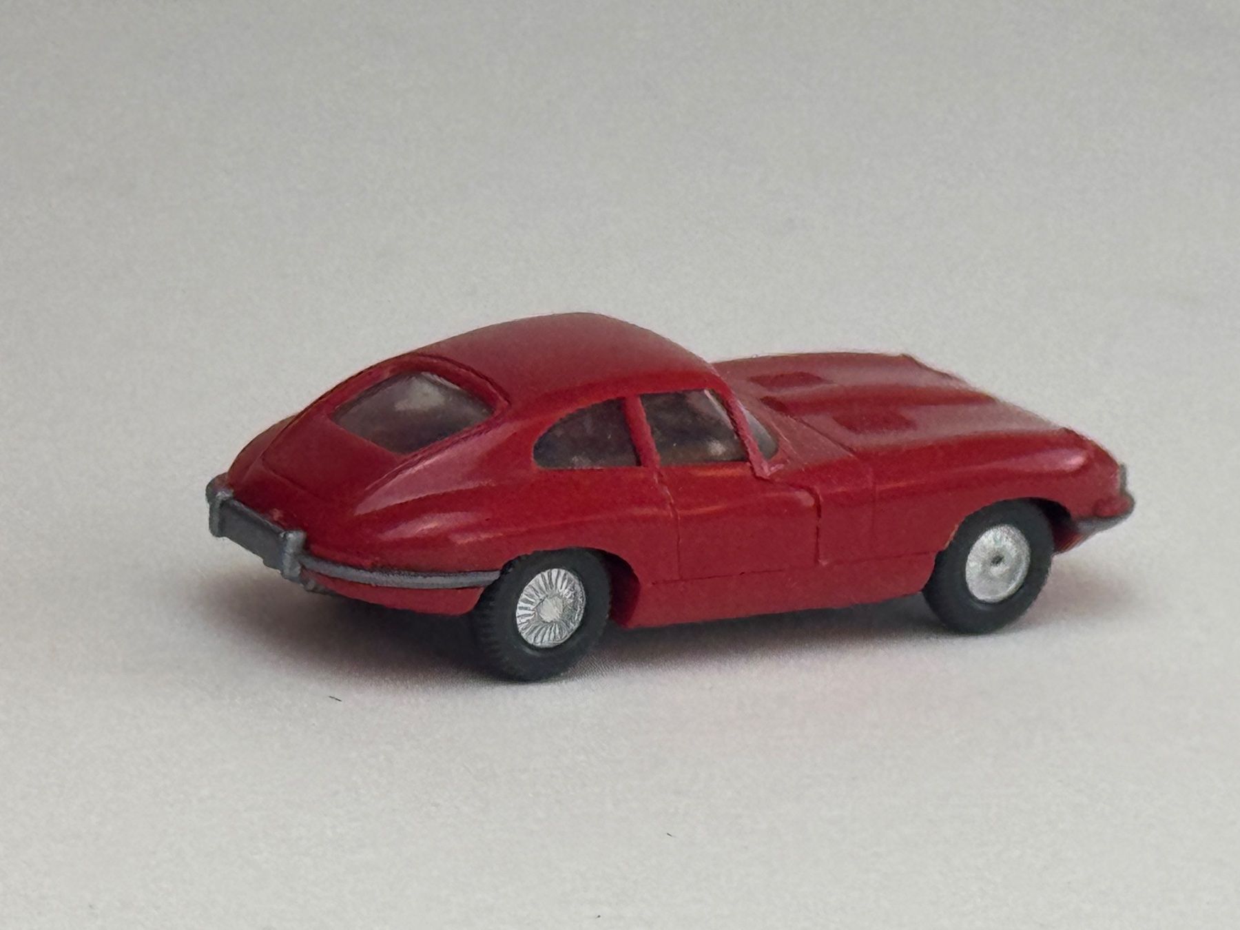 Wiking Modellini d'auto: RI- Wiking Jaguar Typ E rot – Usato da Elm venduto da Wikmtz 1