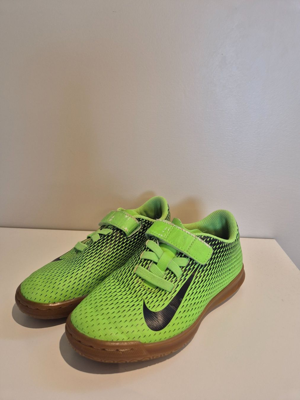 Nike Scarpe per ragazzi: Turnschuhe leuchtgrün, NIKE, Gr. 30 – Usato da Dietikon venduto da grafad 1