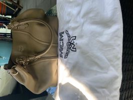 MCM Handtasche Leder Beige Top Zustand Sommer-Deal 👜