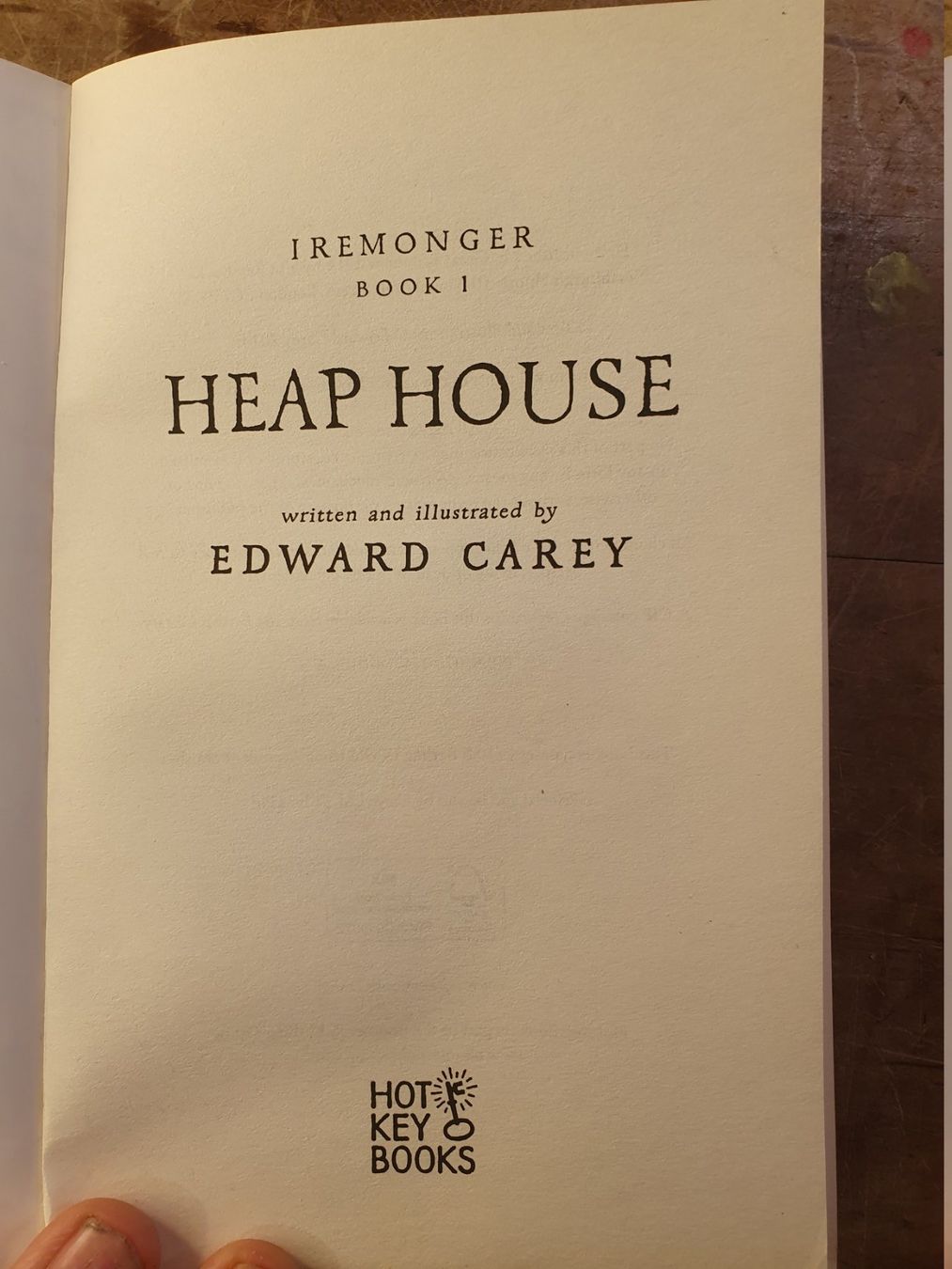 Libri: Heap House - Edward Carey – Usato da Zürich venduto da loosebone 1