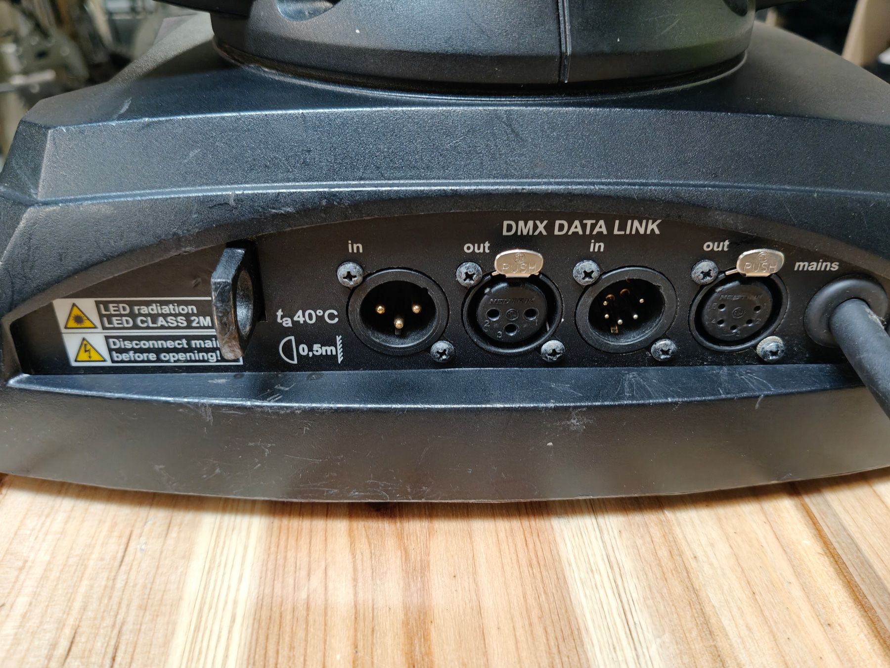 Lampade: 6x JB Sparx 7 Moving Head Unit Set with Hard Case – Usato da Schlieren venduto da CINElight 4