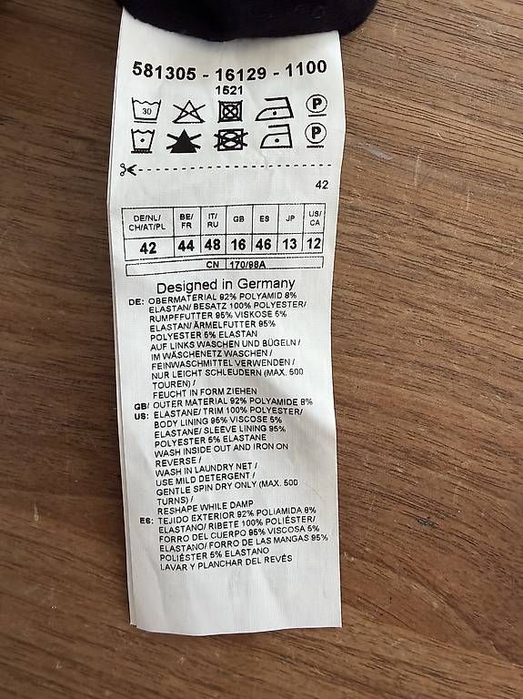 Vestiti: Schwarzes Spitzenkleid Gr. 42 – Usato da Schliern b. Köniz venduto da tezi 2