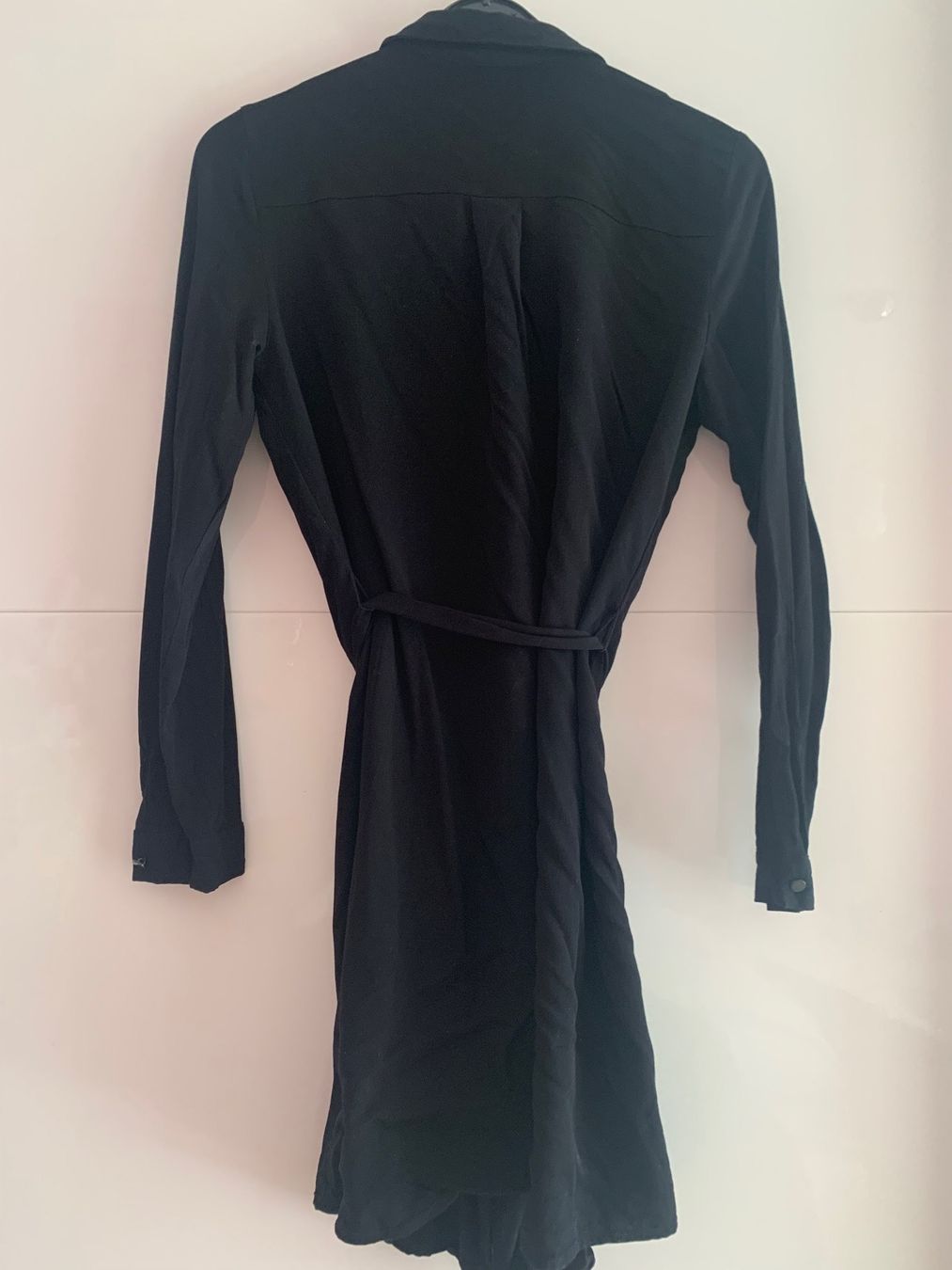 H&M Kleider: Schwarzes Hemdkleid – Gebraucht aus Triengen von nes_l8cj 2