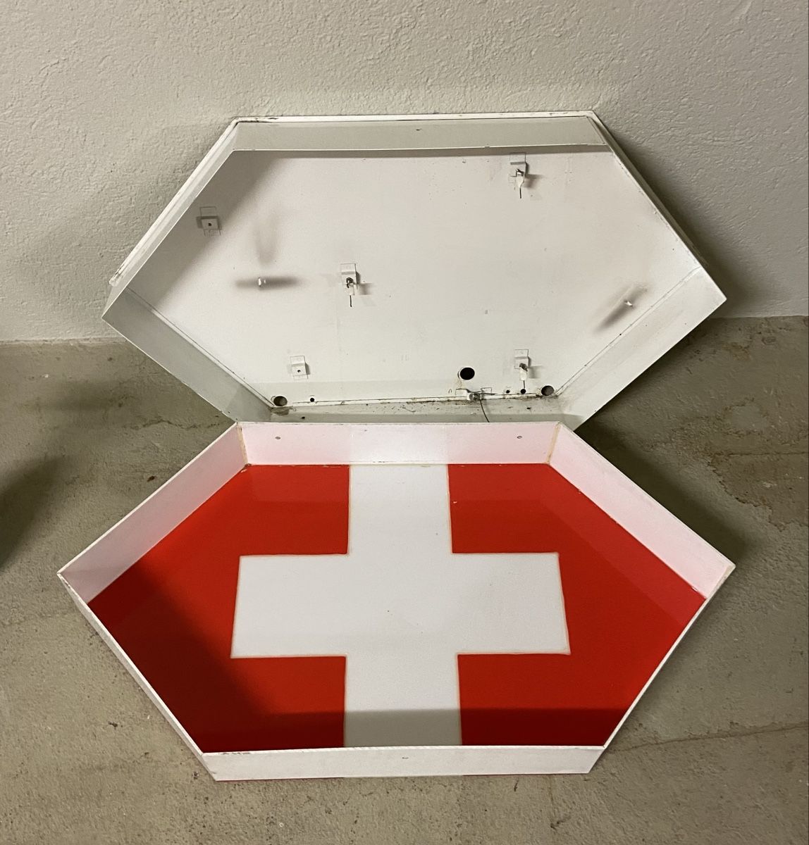 Alle Dekorationen: Schweizerkreuz-Leuchtkasten, Vintage-Look, Top! – Gebraucht aus Zürich von Unique2400 4