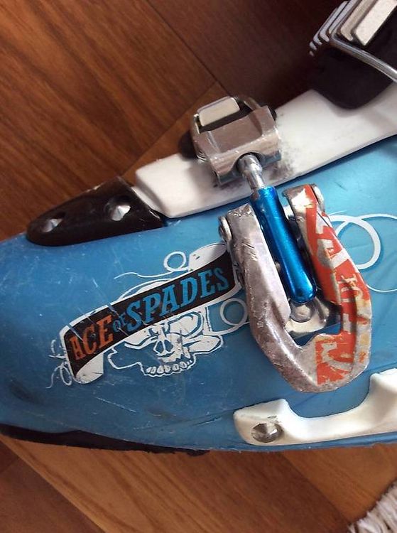 Nordica Chaussures garçon: NORDICA Kinderskischuh / Skischuh für Jugendliche Gr. 25.5 – D'occasion à Zürich par timsinde 4