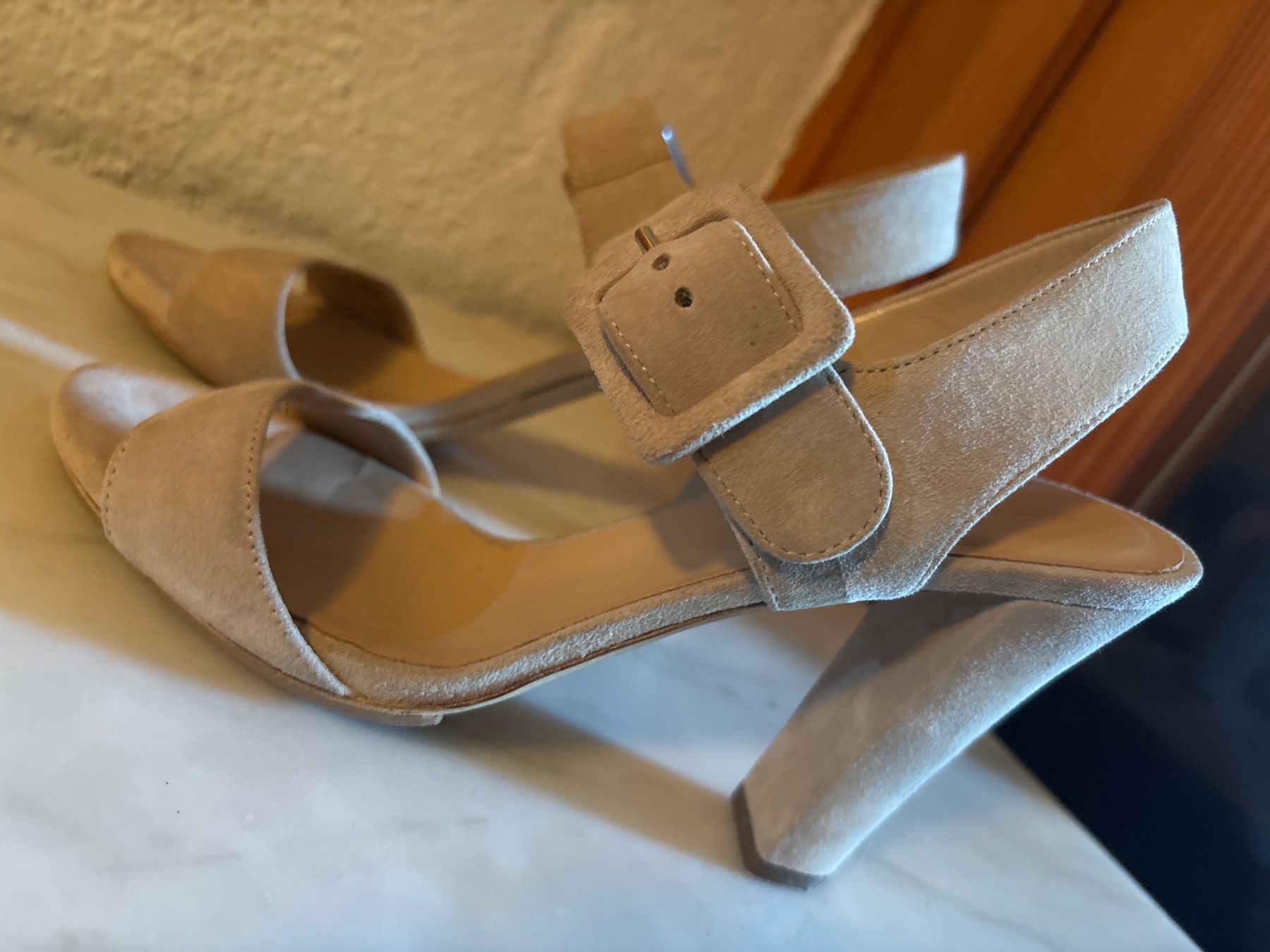 Sergio Rossi Chaussures femmes: Sergio Rossi High Heel Sandale beige 35.5 – Neuf (Voir description) à Besenbüren par teluride89 1