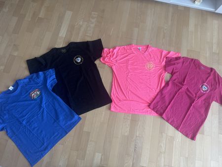 4 T-Shirts Mega Park Bierkönig verschiedene Farben