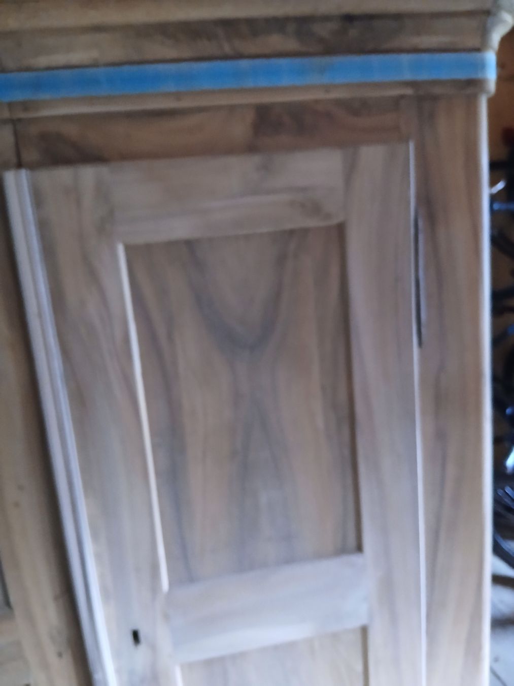 Armadi: Nussbaumschrank massiv – Usato da Nesslau venduto da Jakobi01 3