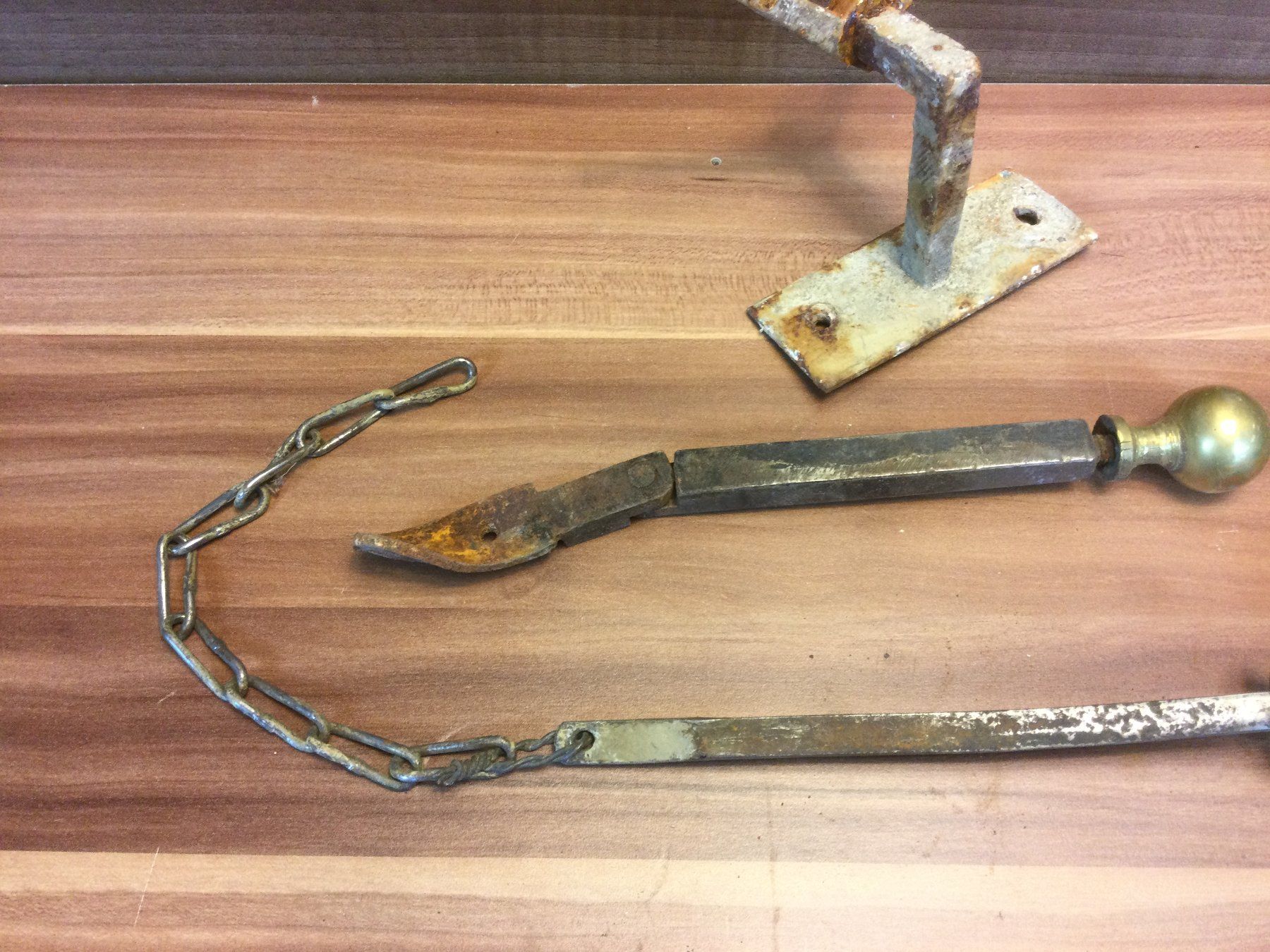 Attrezzi da lavoro: Antike Messing Handgriffe und anderes Teil rostig – Usato da Wangen SZ venduto da kuriosum12 3