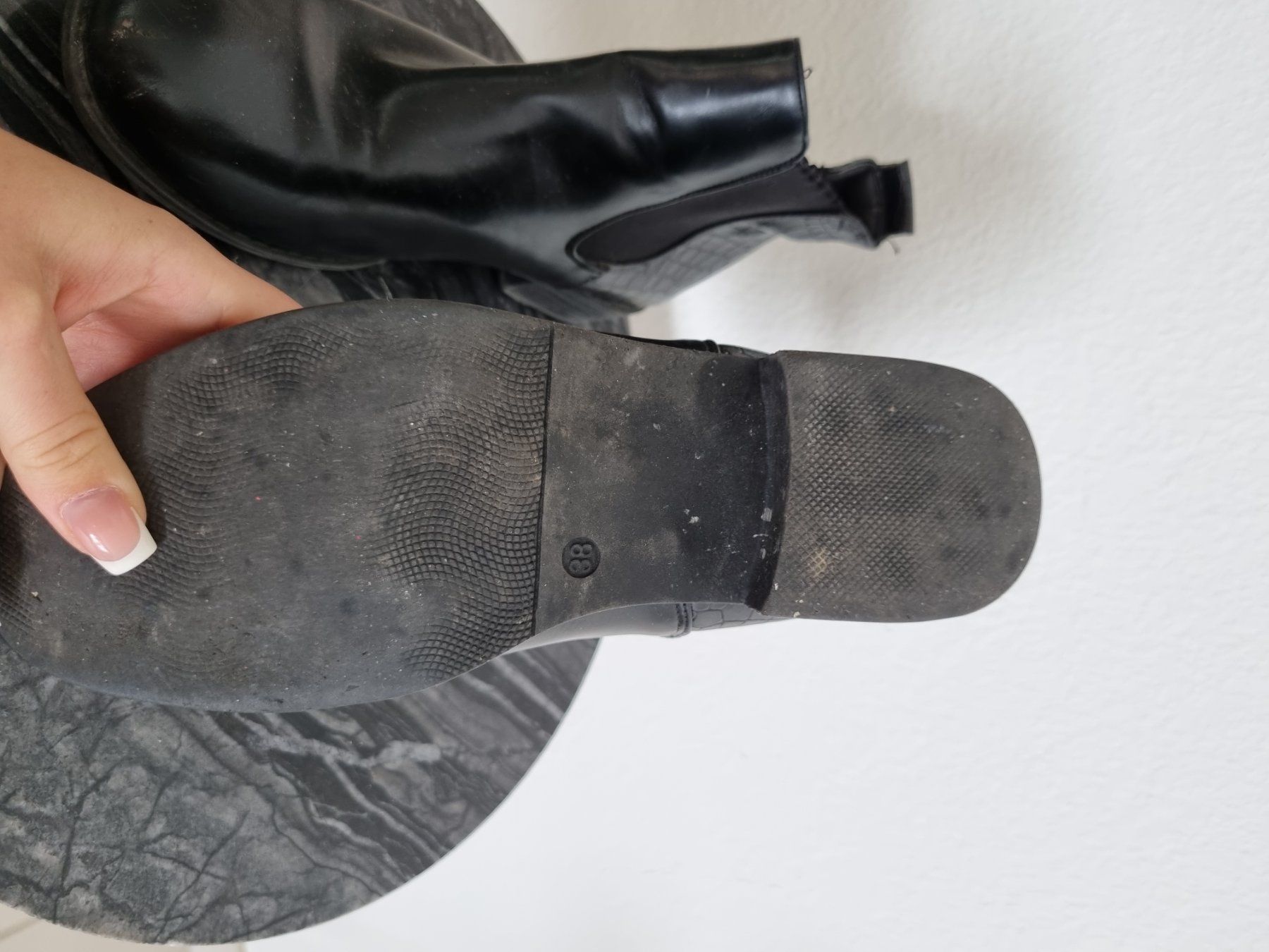 Scarpe da donna: Schwarze Kunstleder Stiefeletten Gr 38 – Usato da Bassersdorf venduto da Sandy456 4