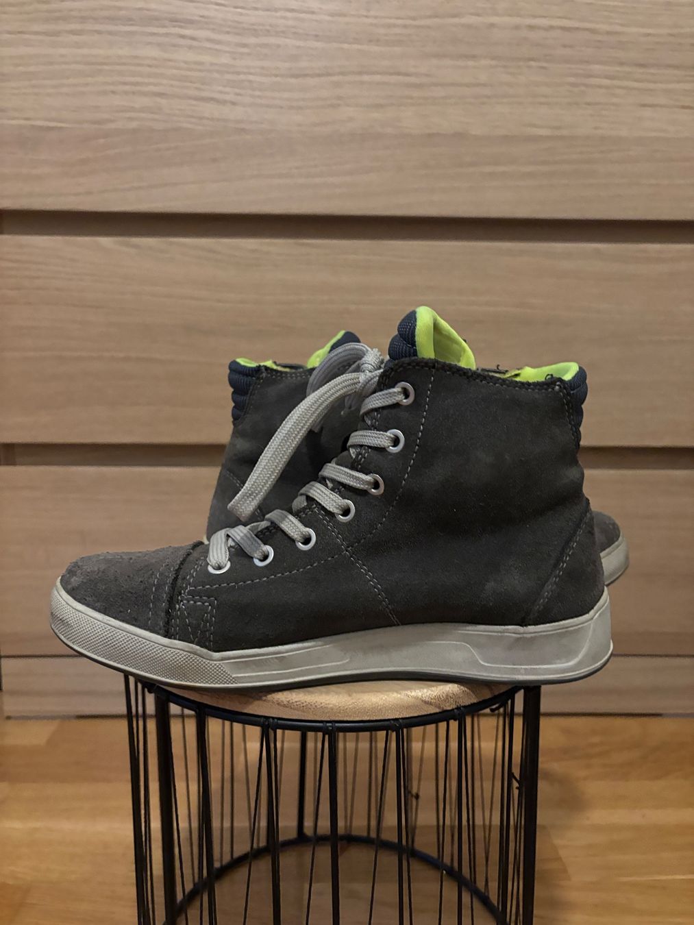 Damenschuhe: Motorradschuhe Grau Gortex Grösse 38 – Gebraucht aus Luzern von jael98 1