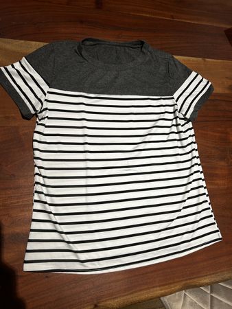 Sommer T-Shirt, gestreift, Grau/Weiss, Grösse S Top!