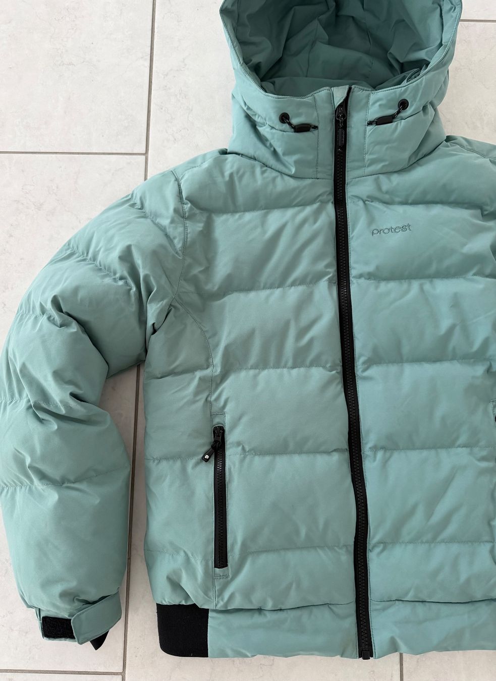 Protest Vestes & Manteaux: Protest Winterjacke – D'occasion à Studen BE par Ironbonehead 2