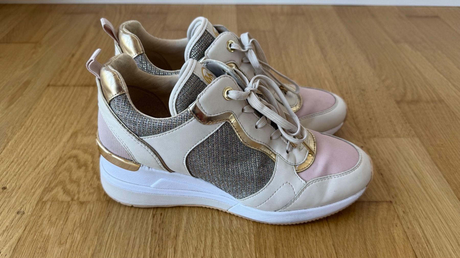 Michael Kors Scarpe da donna: Damen Sneakers MICHAEL KORS Gr, 38 – Usato da Jonen venduto da BMWE369 2