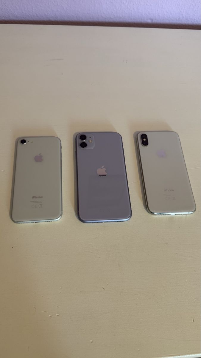 Apple Portables: iPhone 8, X und 11  – D'occasion à Däniken SO par sunnyresales