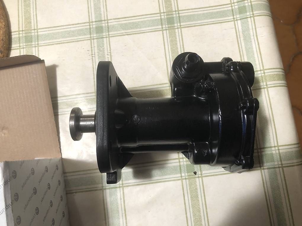 Tutti pezzi di ricambio auto: POMPA VUOTO LAND ROVER 300 TDI – Usato da Tesserete venduto da claytonwebb 2