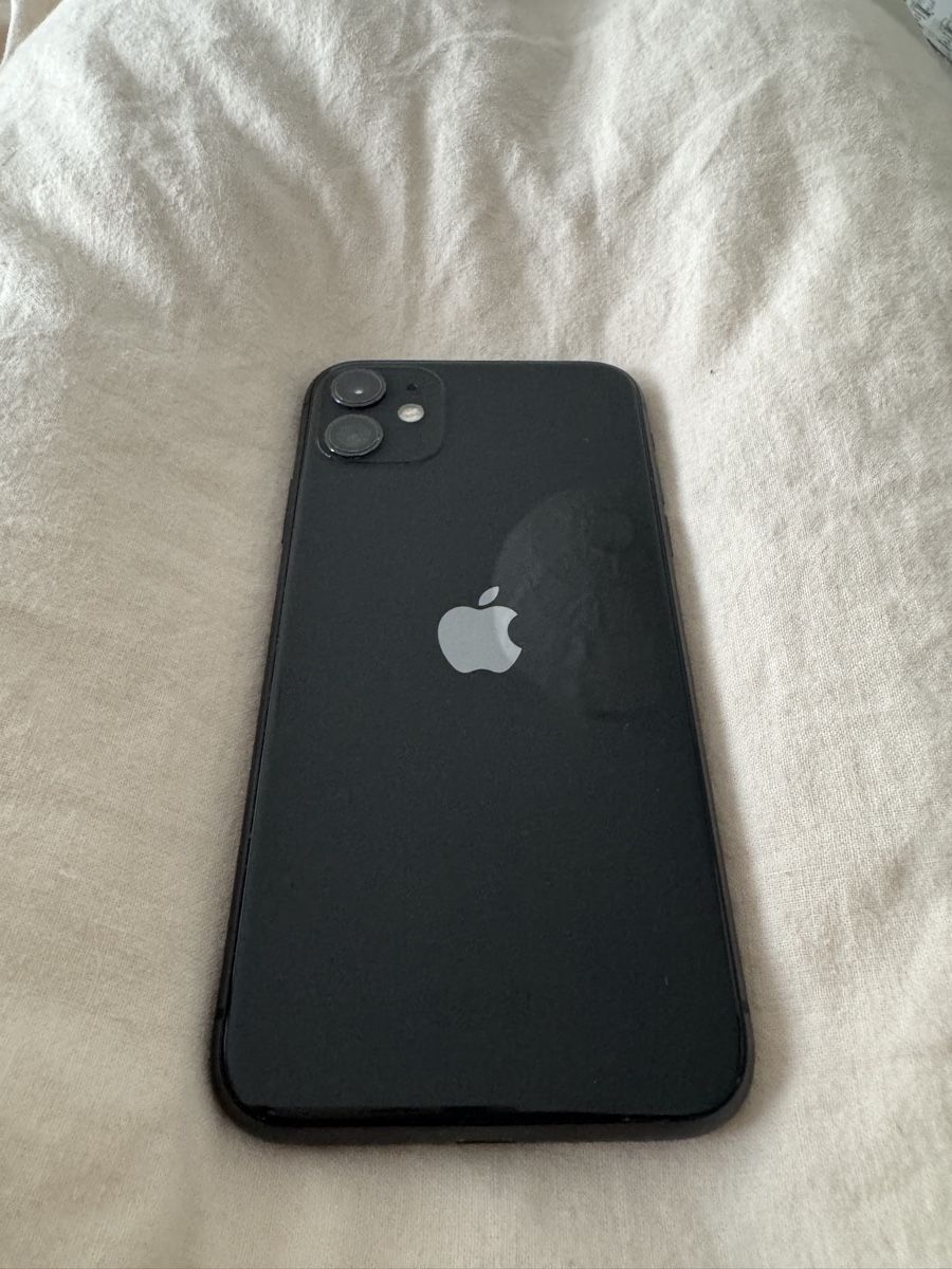 Apple Portables: Apple Iphone 11 128 GB – D'occasion à Bözberg par eli_rz6q 3