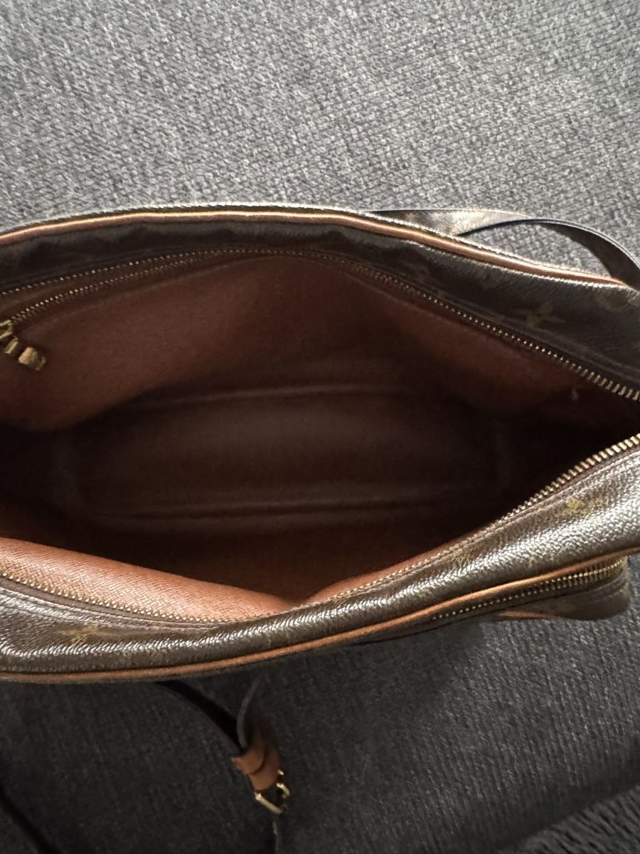 Louis Vuitton Borse: LV Umhängetasche – Usato da Würenlos venduto da Ndingo 2